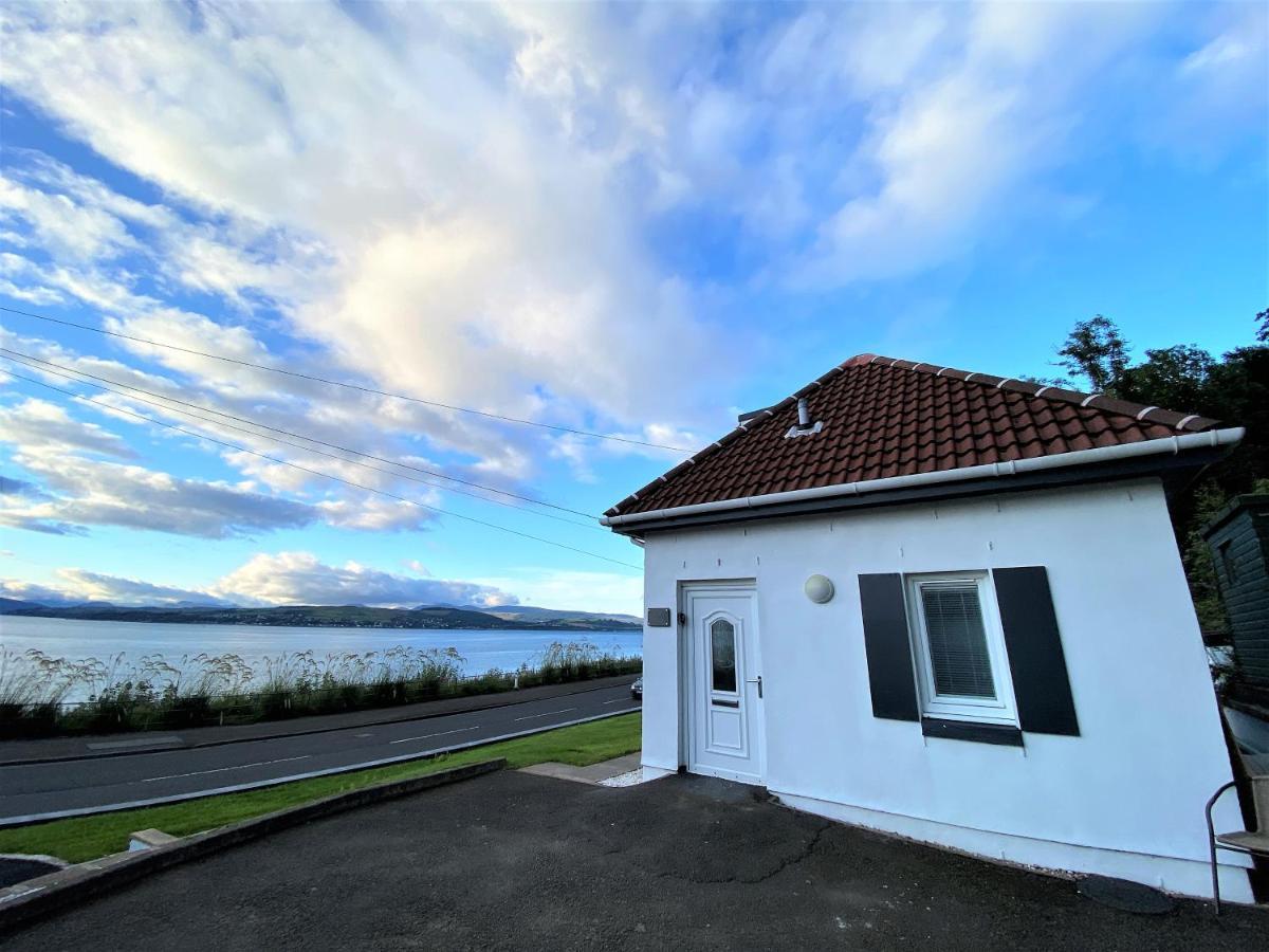 The Wee Cottage By The Ferry Gourock Exterior photo